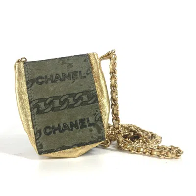 Pre-owned Chanel Gold Khaki Leather Pochette Shoulder Bag () In Gold, Khaki