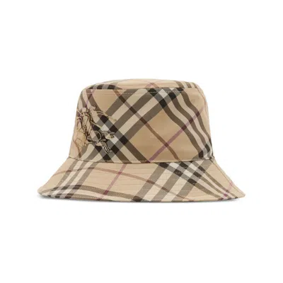 Burberry Checkered Pattern Bucket Hat With Logo Embroidery In Beige