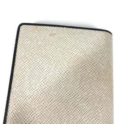 Pre-owned Louis Vuitton Beige Leather Long Wallet (bi-fold) ()