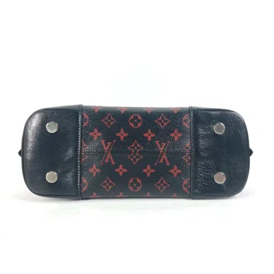 Pre-owned Louis Vuitton Black Cloth Shoulder Bag ()