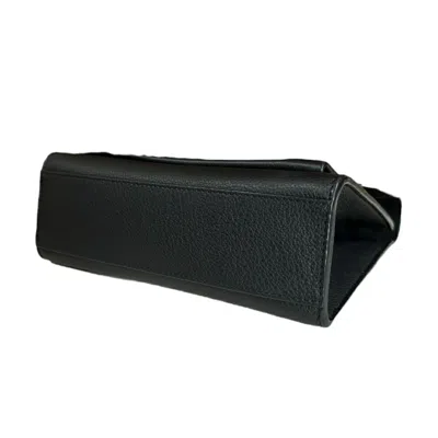 Pre-owned Louis Vuitton Black Leather Shoulder Bag ()