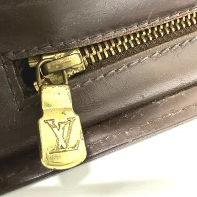 Pre-owned Louis Vuitton Brown Other Clutch Bag ()