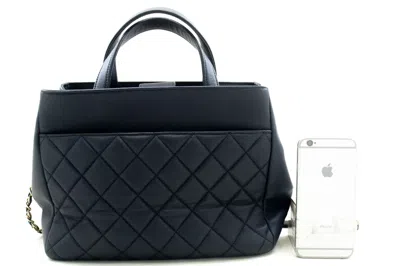 Pre-owned Chanel Business Affinity Navy Leather Shoulder Bag ()