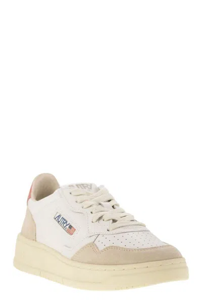 Autry Medalist Low Sneaker In White