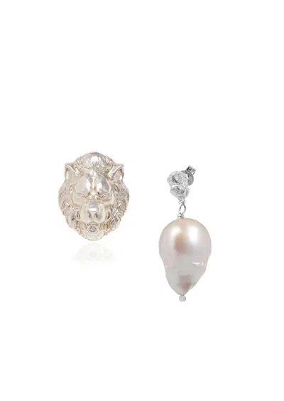 Hermina Athens Leon & Pearl Earrings Accessories In Pearl Silver