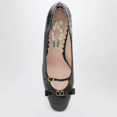 Valentino Garavani Bow Detail Black Crocodile-embossed Leather Heels In Black