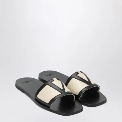 Valentino Butter White And Black Synthetic Slides With Wide Strap In White