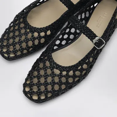 Le Monde Beryl Black Mary Jane With Strap In Woven Leather Woman In Black