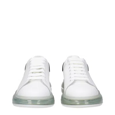 Alexander Mcqueen Sneakers Oversize Uomo Pelle Bianco/nero In White