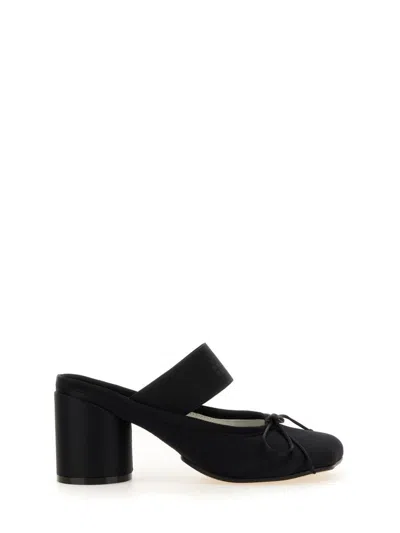 Mm6 Maison Margiela Decolleté Elastica Con Logo In Black