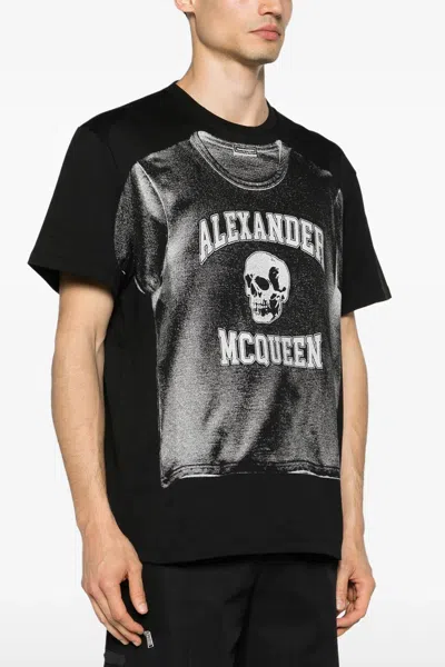 Alexander Mcqueen Logo Print T-shirt In Black