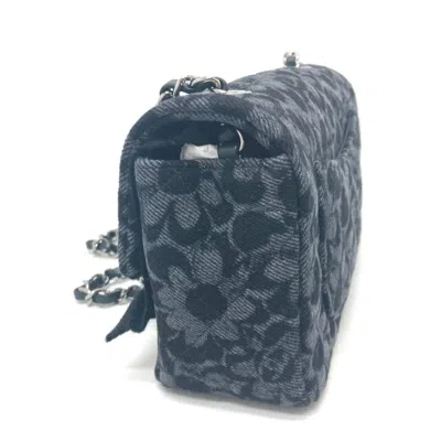 Pre-owned Chanel Black Denim Shoulder Bag ()
