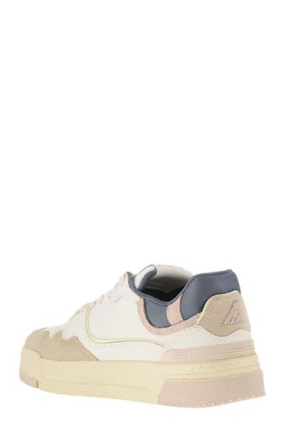 Autry Clc Low Sneakers In White/pink/grey