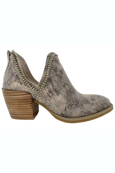 Very G Women's Marlene 2 Ankle Boots In Cream In White