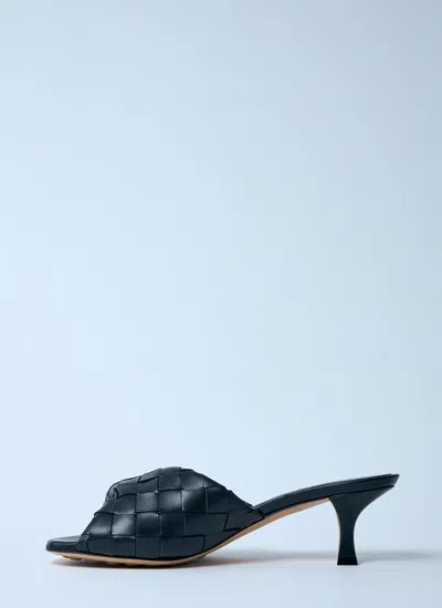 Bottega Veneta Interciato Woven Twist Mule Sandals In Black