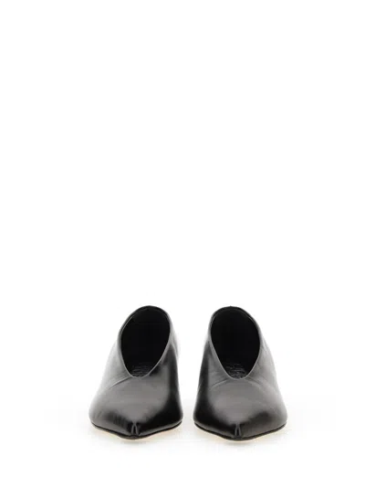 Aeyde Clara Pointed-toe Leather Pumps In Black