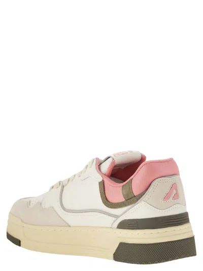 Autry Clc Low Sneakers In Leather And Suede Color White And Geranium In Neutral