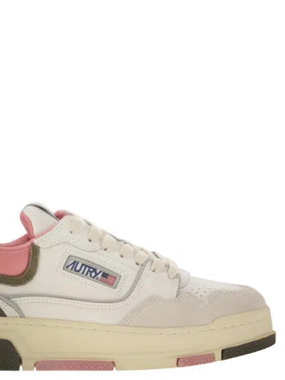 Autry Clc Low Sneakers In Leather And Suede Color White And Geranium In Neutral