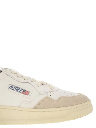 Autry Medalist Low Sneaker In White