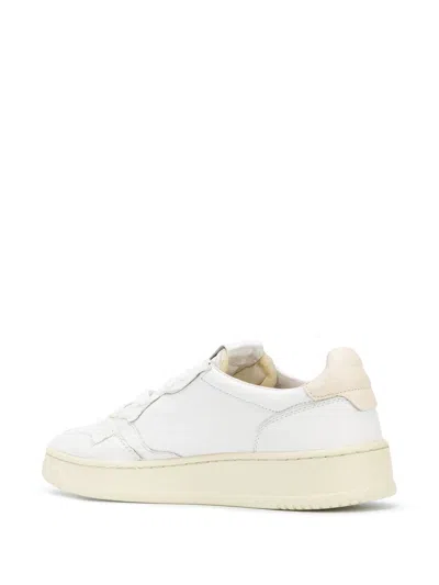 Autry Medalist Low White Sneakers With Suede Inserts And Tonal Heel Tab In Leather Man
