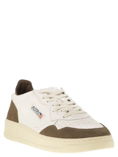 Autry Medalist Low Sneakers In Goatskin And Suede