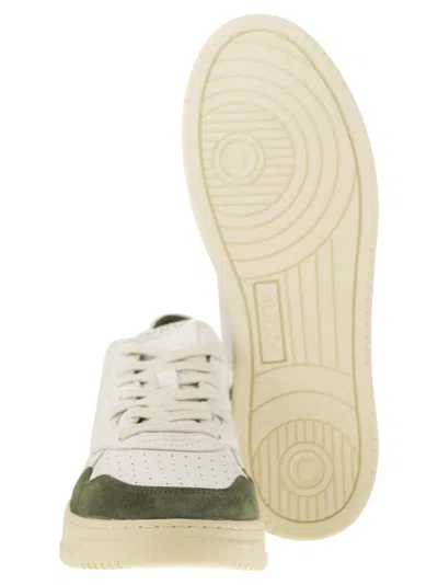Autry Medalist Low Sneakers In Goatskin And Suede