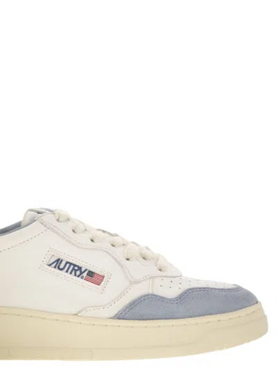 Autry Medalist Low White Leather And Suede Sneakers In Powder In Multi