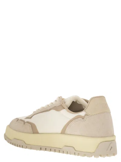 Autry Sneakers Wildpace Low In Mesh E Suede