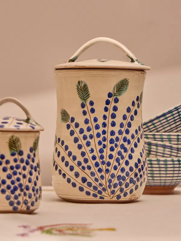 Anūt Cairo Dotty Vine Container