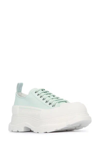 Alexander Mcqueen Tread Slick Lace-up Shoes In 4615