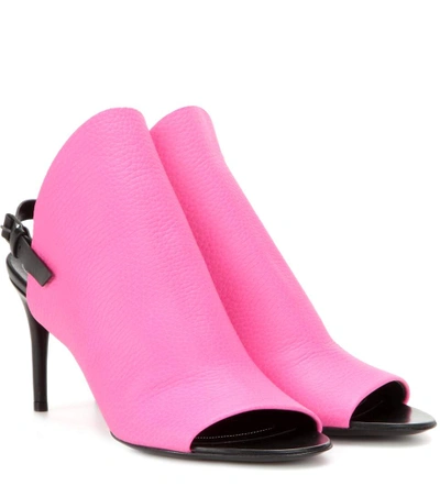 Balenciaga Clew Leather Sandals In Pink