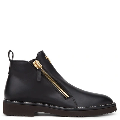 Shop Giuseppe Zanotti - Black Calf Shoe With Zip Austin