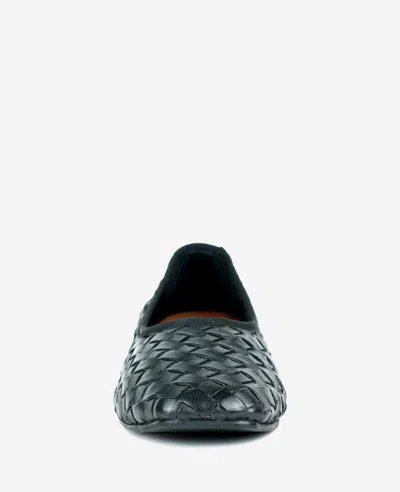 Kenneth Cole Birdie Woven Leather Pump In Black Woven Leather