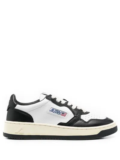 Autry 'medalist' White And Black Low Top Sneakers With Logo Patch