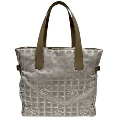 Pre-owned Chanel Beige Nylon Canvas Leather Tote Bag ()