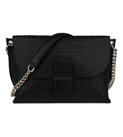 Loewe Avenue Embossed Leather Chain Shoulder Bag In Black