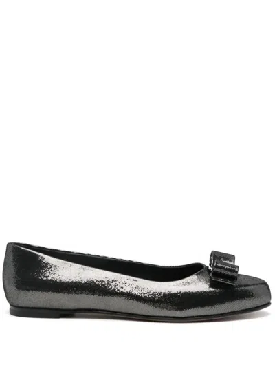 Ferragamo Bow Ballet Shoes In Silver