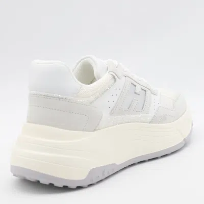 Hogan "hi-fi" In White