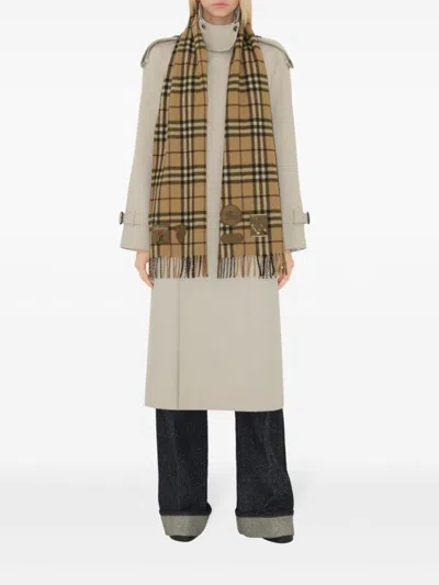Burberry Badge Vintage Checked Fringed Scarf In Multicolor