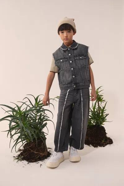 Mm6 Maison Margiela Sleeveless Jacket In Black