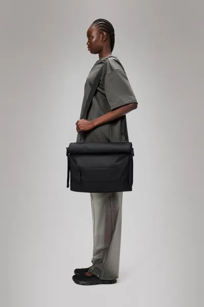 Rains Trail Rolltop Messenger Bag In Black