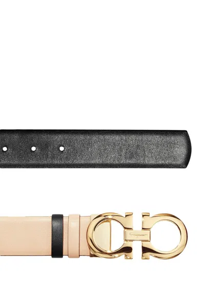 Ferragamo Gancini-buckle Belt In New Bisque/black