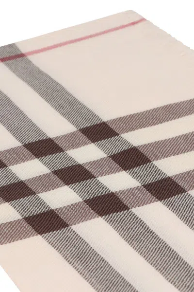 Burberry London-check Scarf In Beige