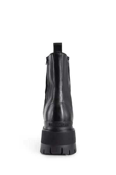 Balenciaga Black Ankle Boots With Logo Plaque On The Front And Side Zips In Leather Man In Black