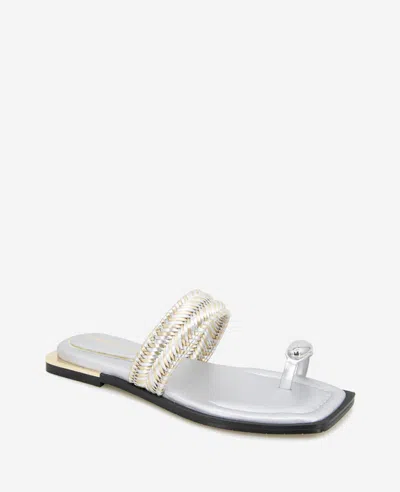Kenneth Cole Andarna Metallic Woven Toe Ring Sandal In Silver Gold