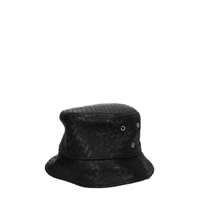 Bottega Veneta Black Bucket Hat With Metal Eyelets And Intreccio Motif In Leather Man