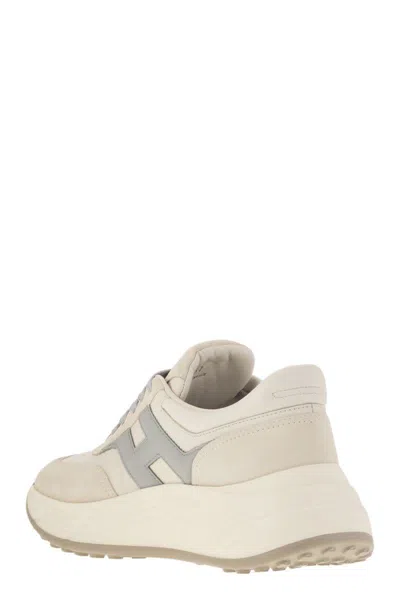 Hogan Chunky Sole Sneakers With Textured Outsole In White