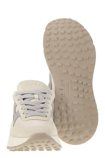 Hogan Chunky Sole Sneakers With Textured Outsole In White