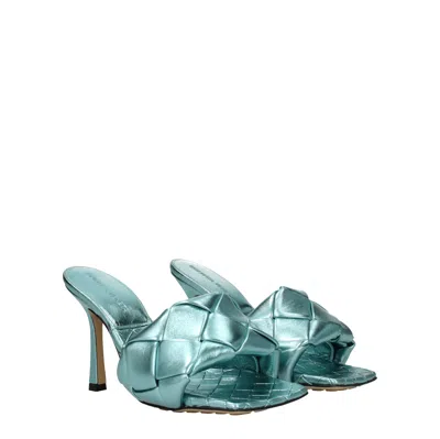 Bottega Veneta Elegant Light Blue Leather Sandals