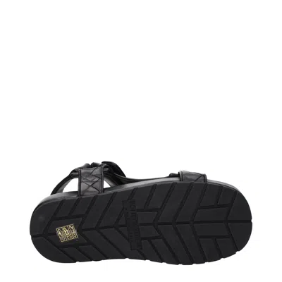 Bottega Veneta Sandal In Black